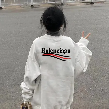 バレンシアガ パーカー