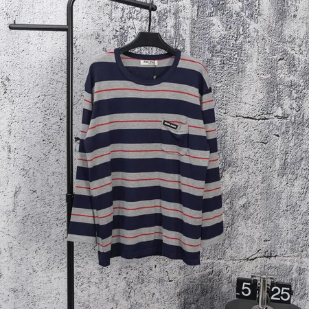 ミュウミュウ Tシャツ