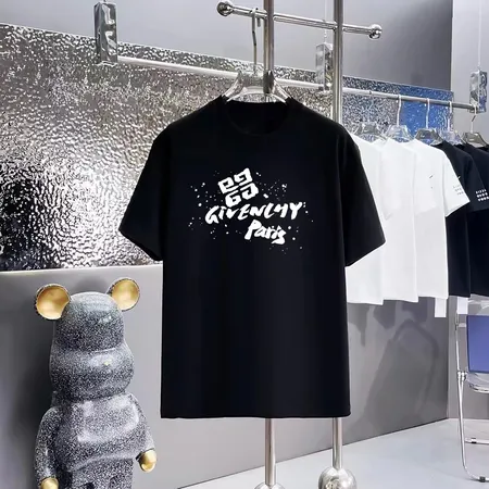 ジバンシィ Tシャツ