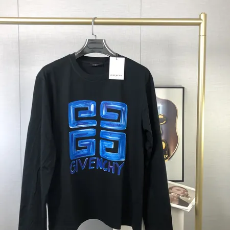 ジバンシィ Tシャツ