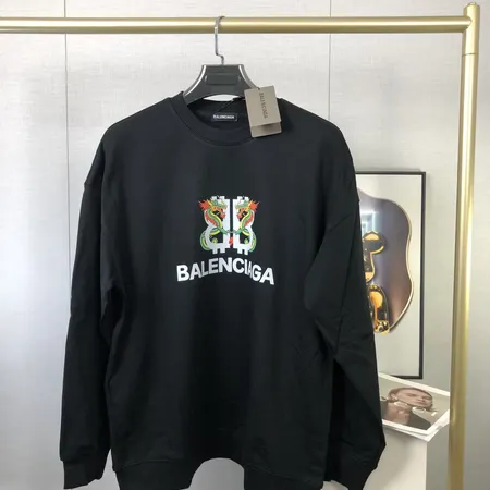 バレンシアガ パーカー