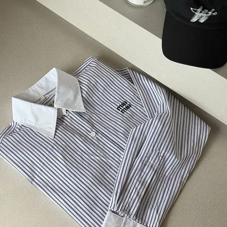 ミュウミュウ シャツ