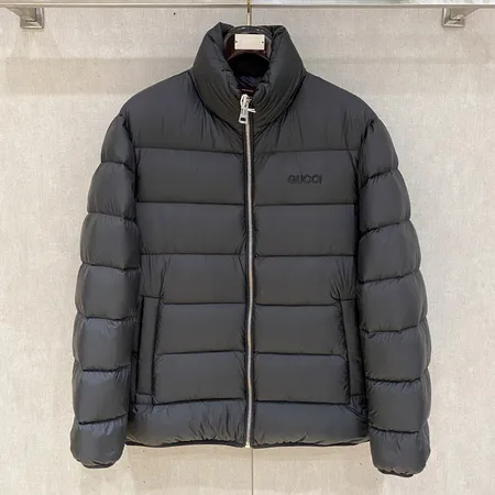 グッチ ダウンジャケット