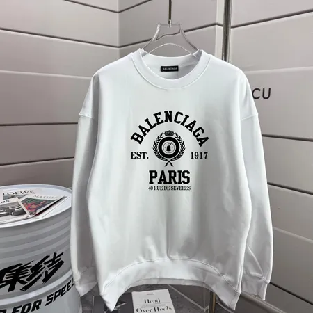 バレンシアガ パーカー