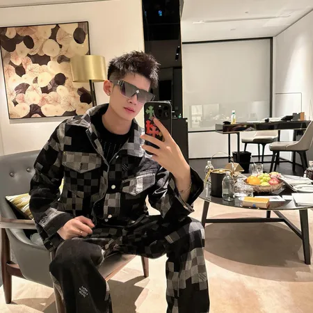 ルイヴィトン ジャケット