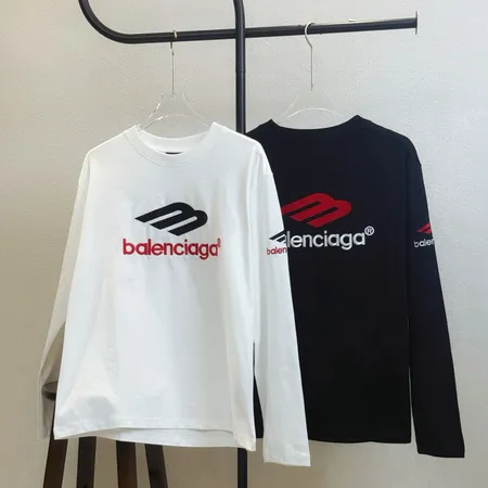 バレンシアガ Tシャツ