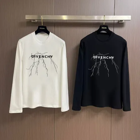 ジバンシィ Tシャツ