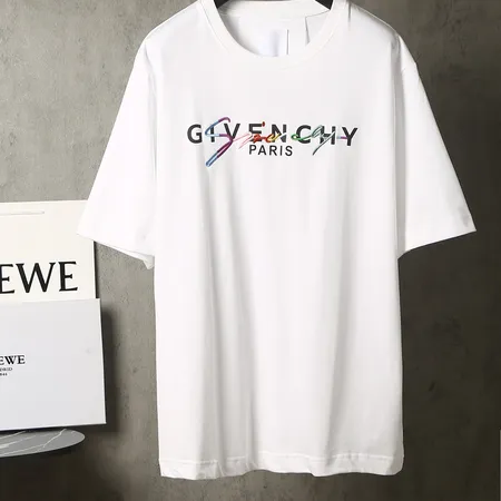 ジバンシィ Tシャツ