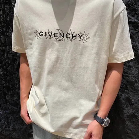 ジバンシィ Tシャツ