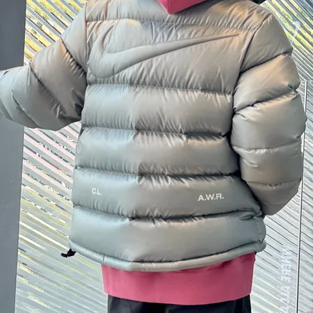 ナイキ ダウンジャケット