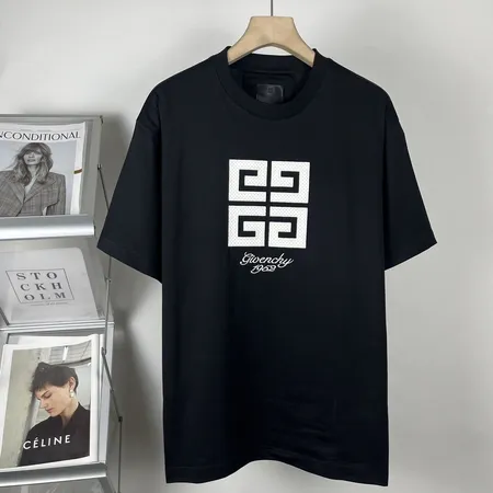 ジバンシィ Tシャツ