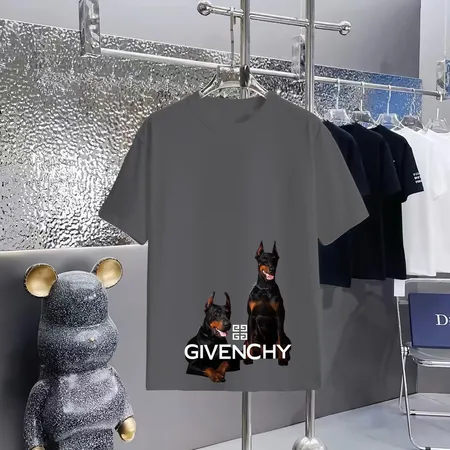 ジバンシィ Tシャツ