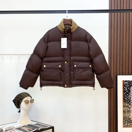 セリーヌ ダウンジャケット