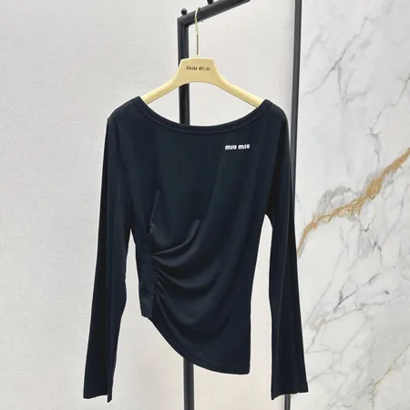 ミュウミュウ Tシャツ