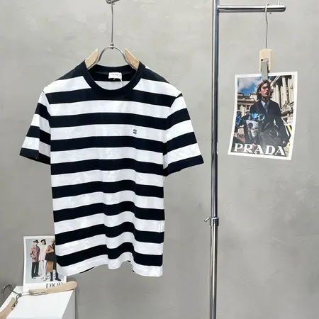 セリーヌ Tシャツ