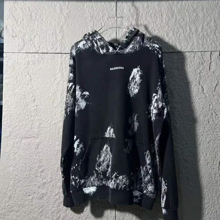 バレンシアガ パーカー