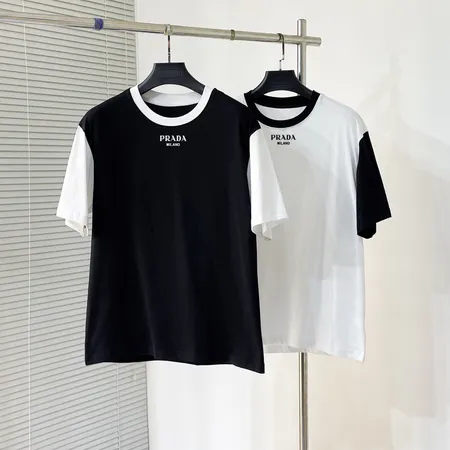 プラダ Tシャツ