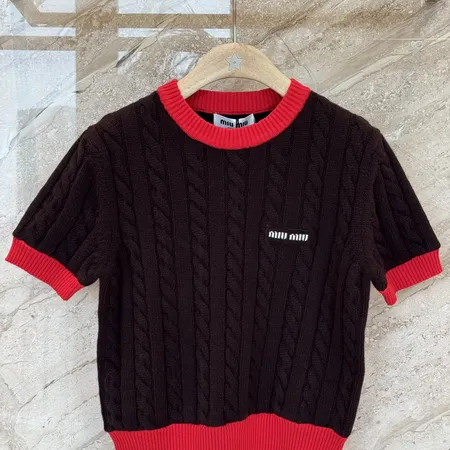 ミュウミュウ Tシャツ