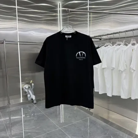 ヴァレンティノ Tシャツ