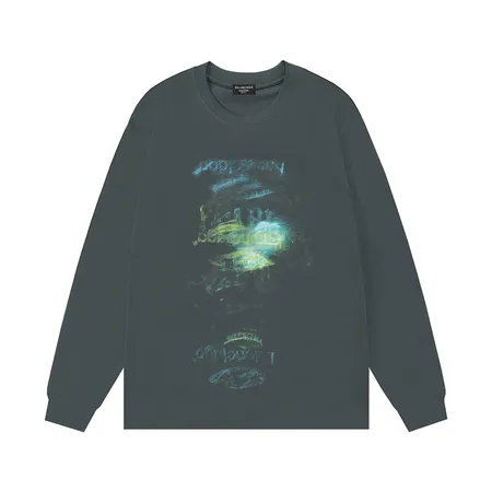 バレンシアガ Tシャツ