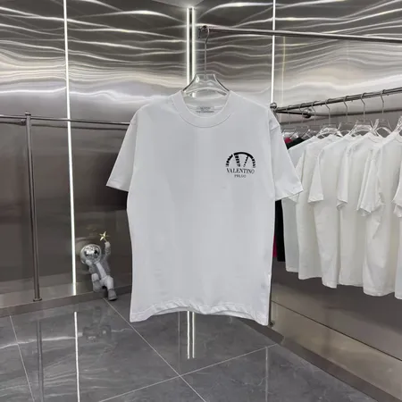 ヴァレンティノ Tシャツ