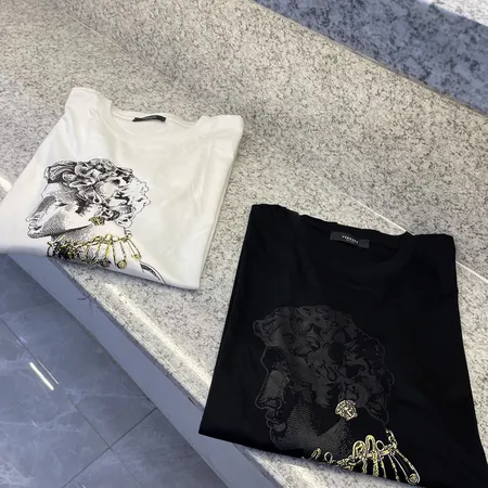 ヴェルサーチ パーカー