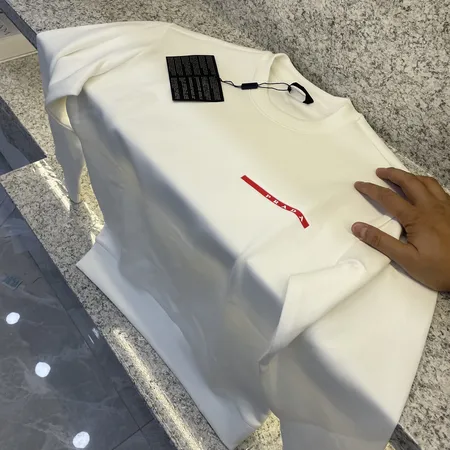 プラダ パーカー