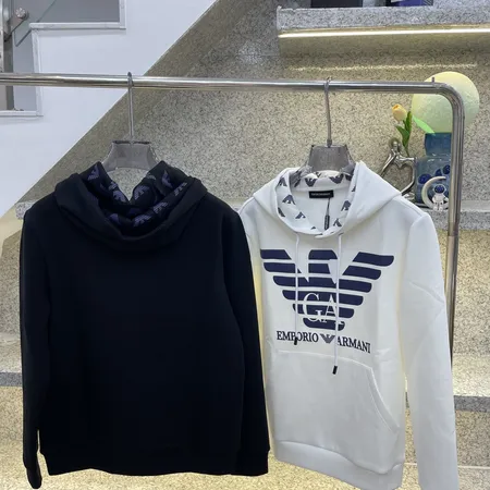 アルマーニ パーカー