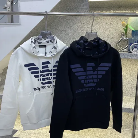 アルマーニ パーカー