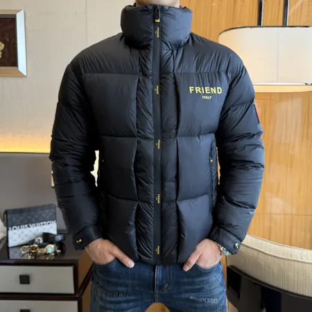 フェンディ ダウンジャケット