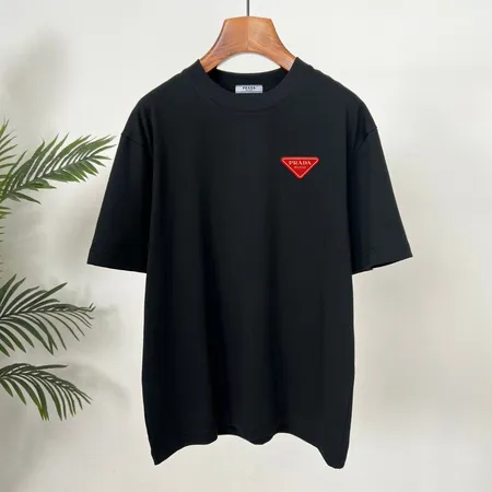 プラダ Tシャツ