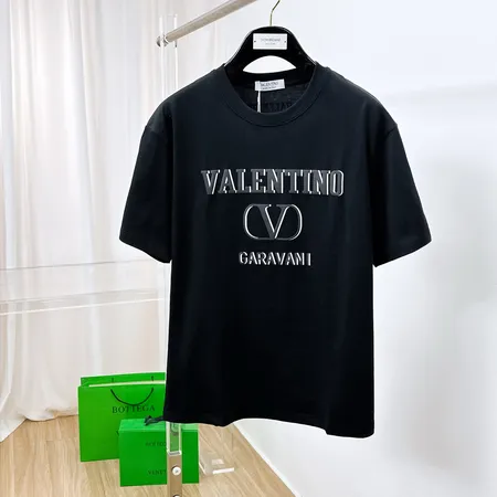ヴァレンティノ Tシャツ