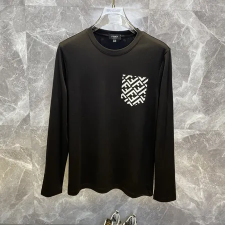 フェンディ Tシャツ