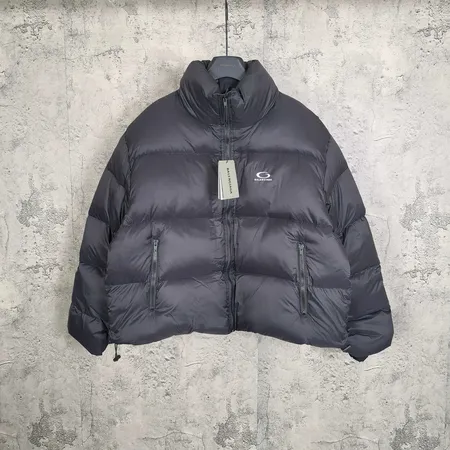 バレンシアガ ダウンジャケット