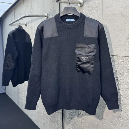 プラダ パーカー