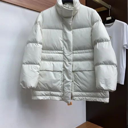 プラダ ダウンジャケット