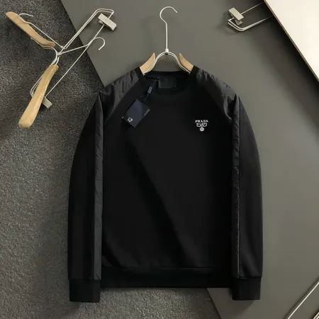 プラダ パーカー