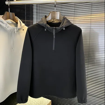 プラダ パーカー