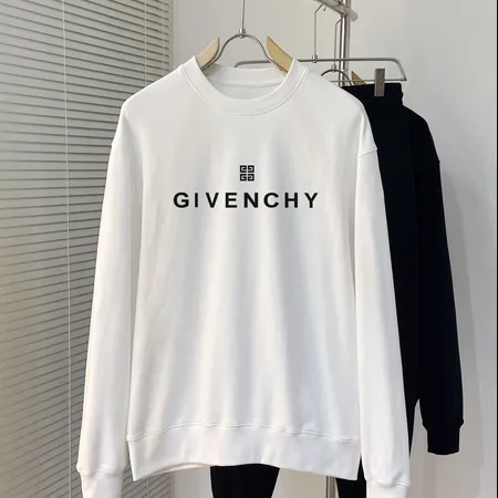 ジバンシィ Tシャツ