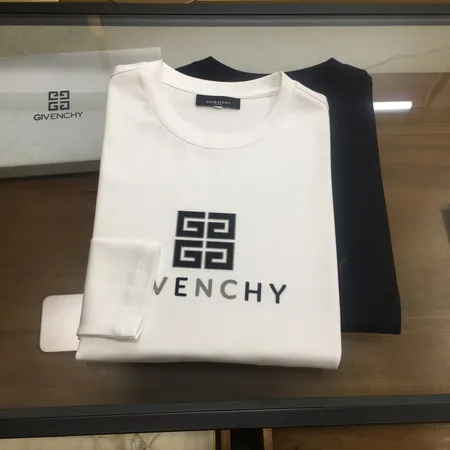 ジバンシィ Tシャツ