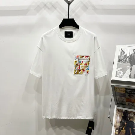 フェンディ Tシャツ