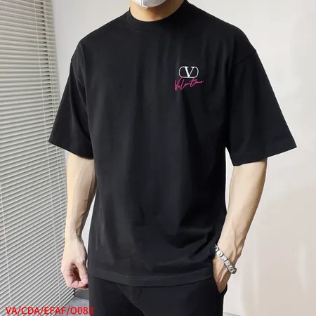 ヴァレンティノ Tシャツ