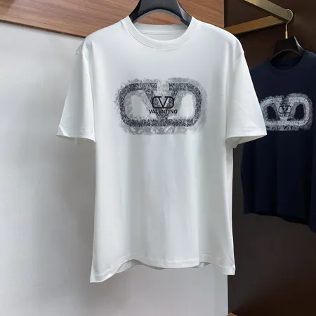 プラダ Tシャツ