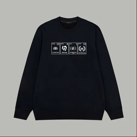 バレンシアガ パーカー