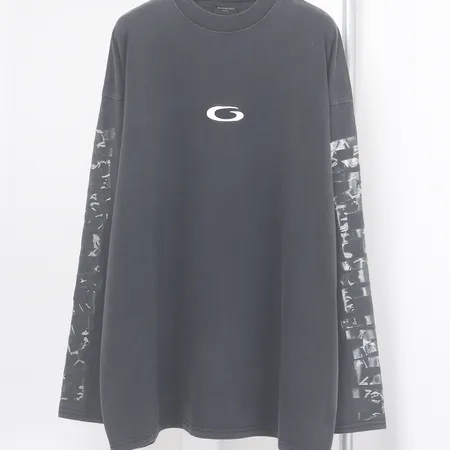 バレンシアガ パーカー