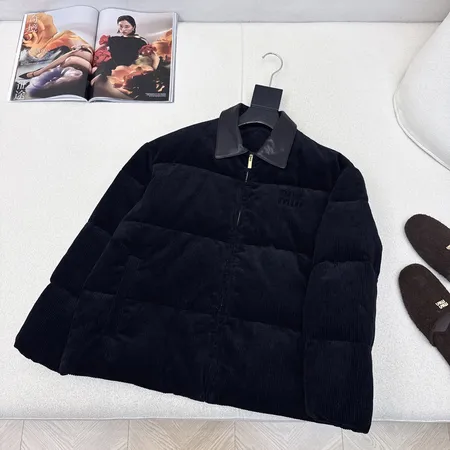 ステューシー ダウンジャケット