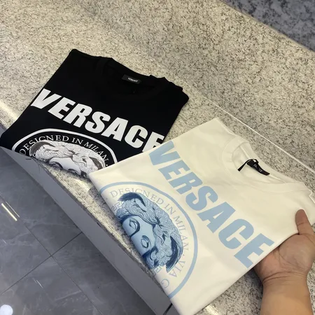 ヴェルサーチ Tシャツ