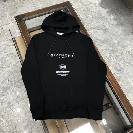 ジバンシィ パーカー