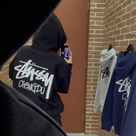 ステューシー パーカー