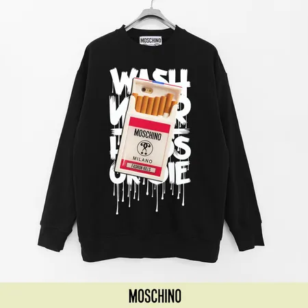 モスキーノ パーカー